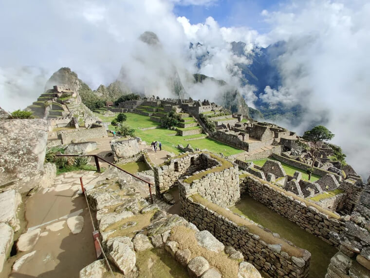 Machu Picchu Wasn't the Only City Built on Fault Intersections
