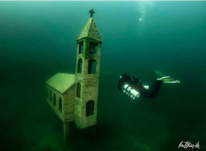Pas d'église le dimanche