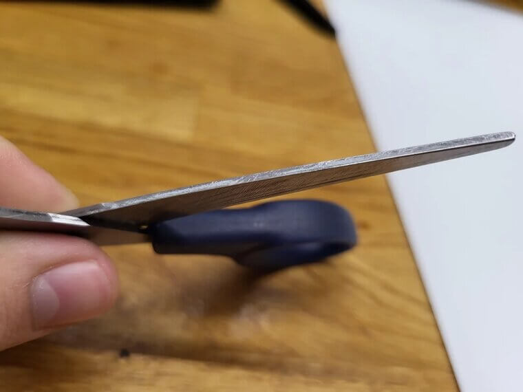 Aluminum Foil to Sharpen Scissors