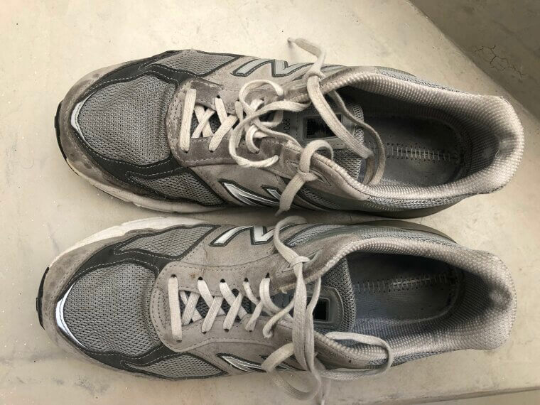 Newspaper to Deodorize Shoes