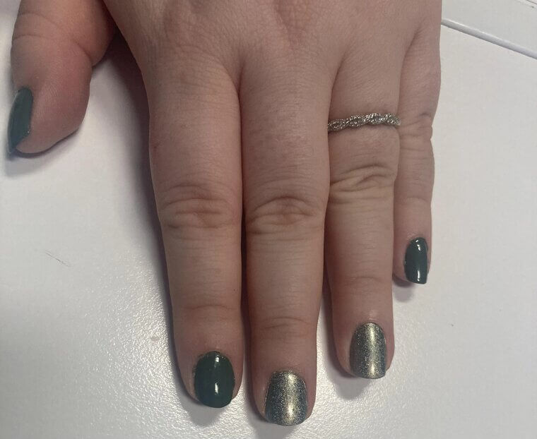 The Knuckle-Cracking Game