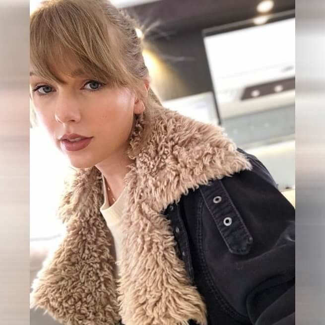 "Cardigan" From the Folklore Album Unravels a Teenage Love Triangle