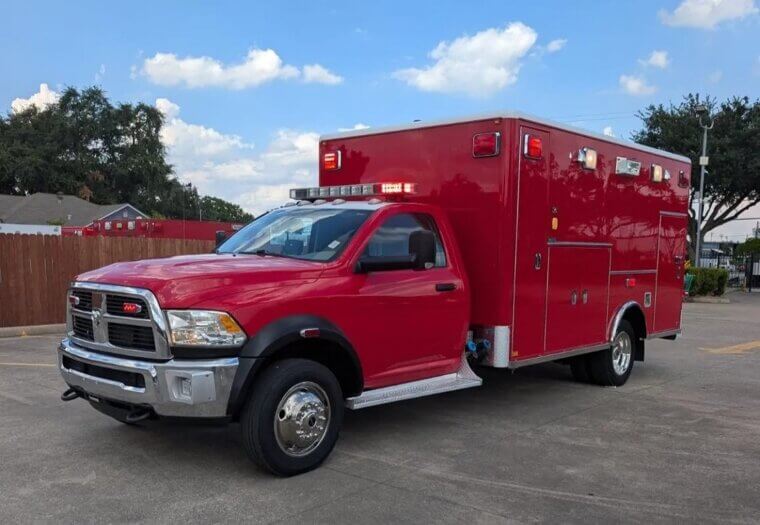 ​2012 Dodge Ram 4500 4×4 6.7L Cummins Diesel Type I: $75,900