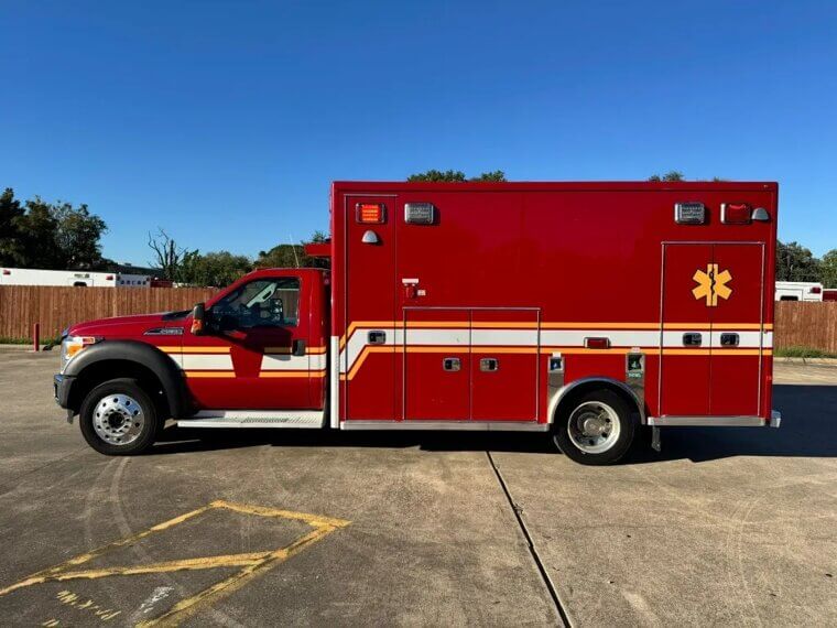 2016 Ford F-550 6.7L V8 Diesel 4×4 Type I Ambulance: $59,500