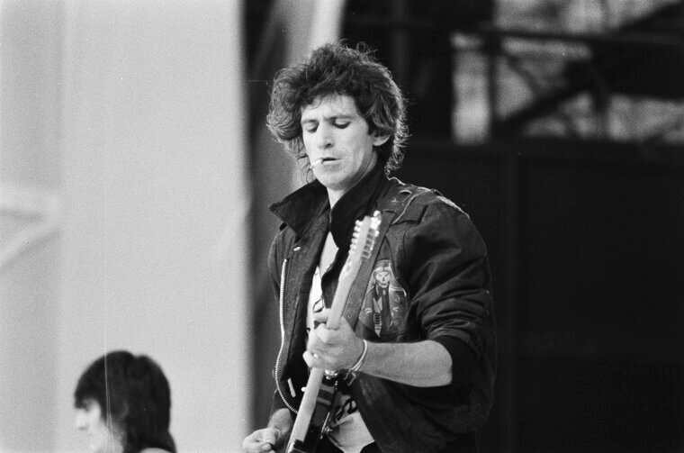 Keith Richards' Classic Television Drop From a High-Rise Balcony