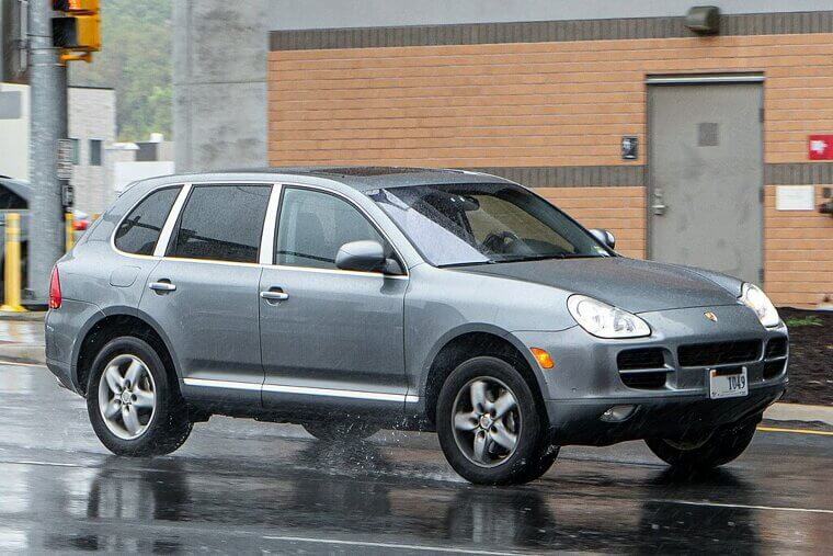 Porsche Cayenne (1st Gen) (2002–2010)