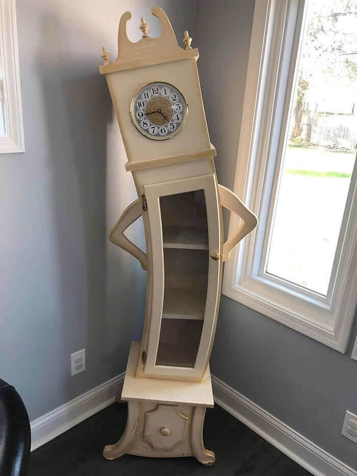 That's One Sassy Grandfather Clock