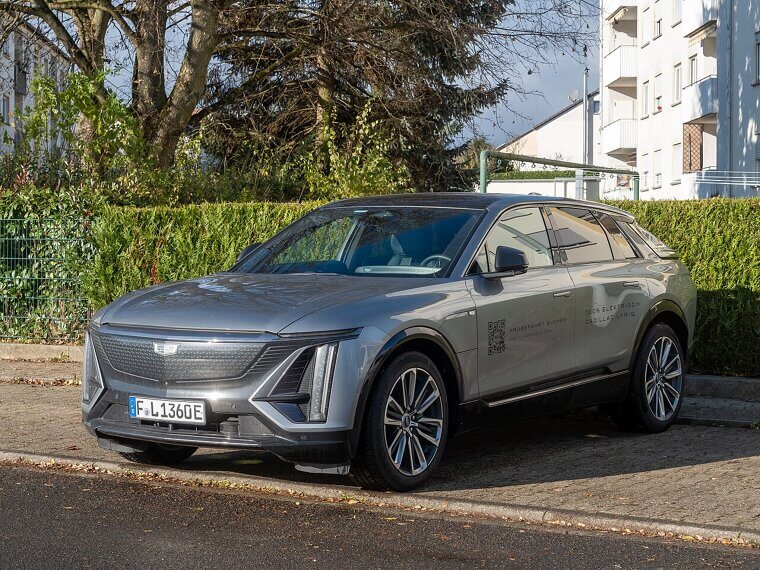 2025 Cadillac Lyriq