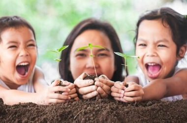 How To Easily And Quickly Make Your Own At-Home Compost