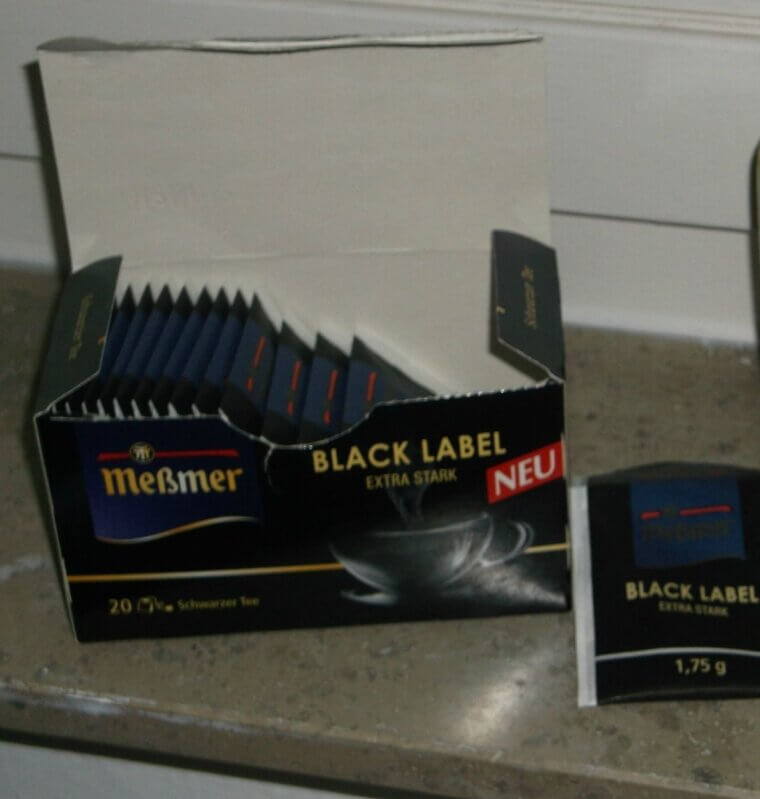 Use Black Tea to Treat Sunburn