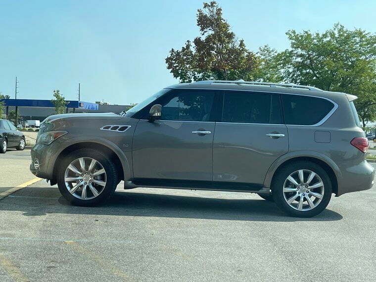 Infiniti QX56