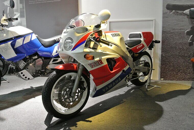 Yamaha FZR750R OW01 – 1989–1992