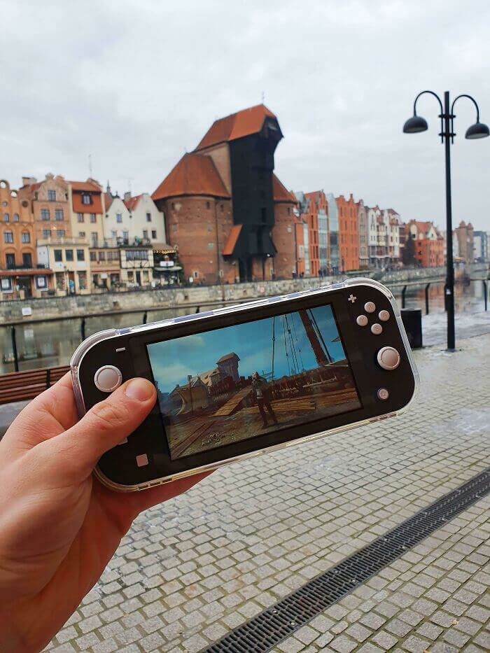 Het videospel dat zich afspeelt in Polen vs. het echte leven