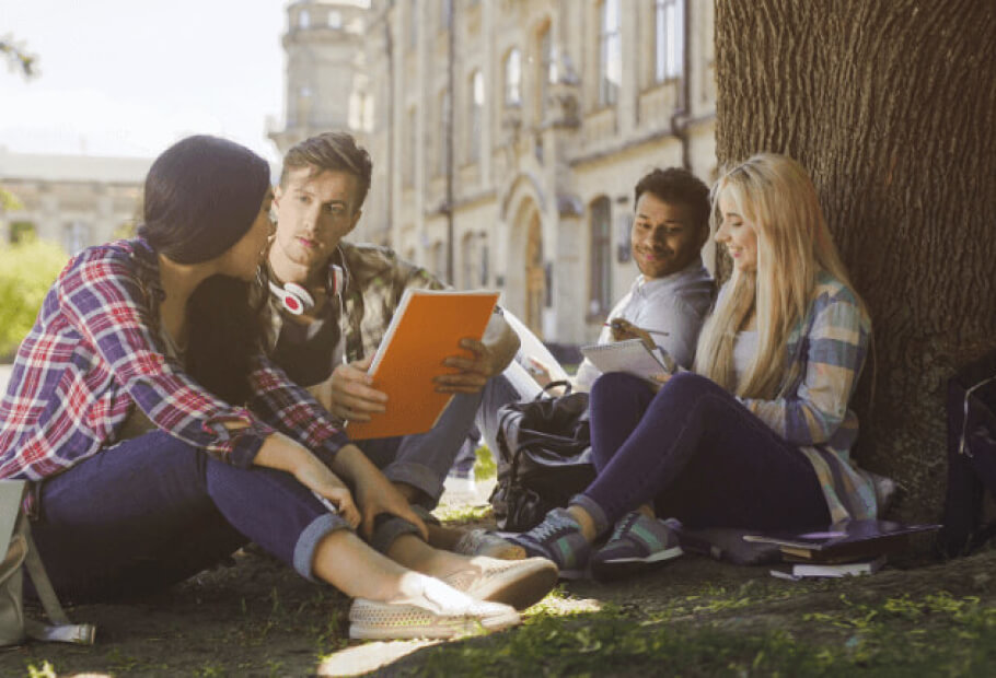 Here's What You Should Consider When Choosing Your University