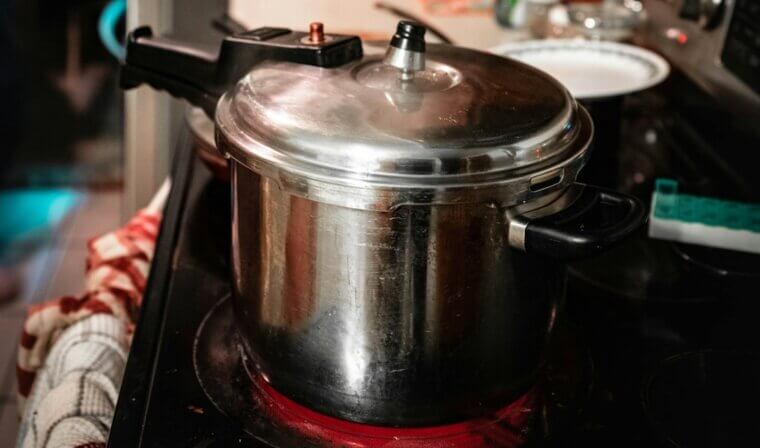 Vintage Pressure Cookers: A Ticking Time Bomb