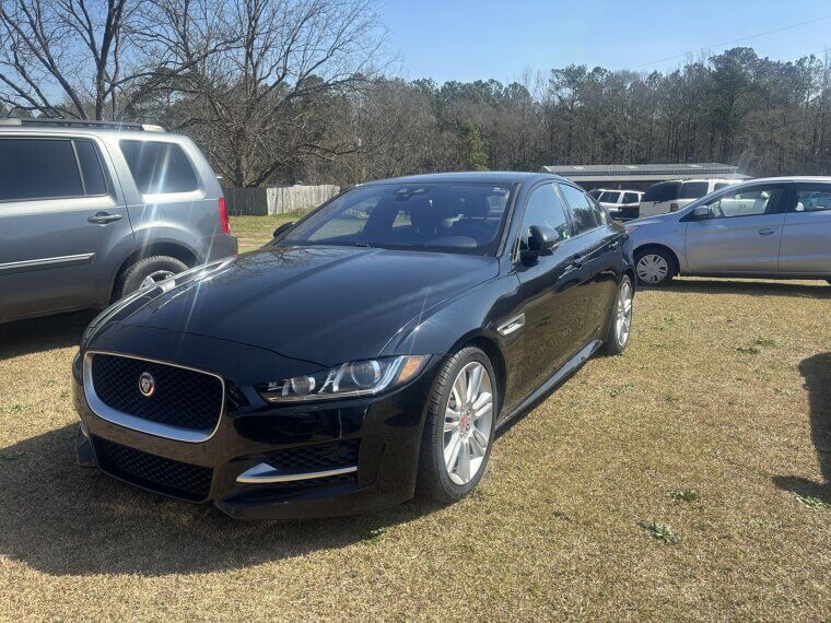 Jaguar XE