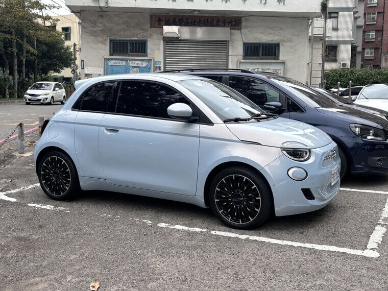 Fiat 500E
