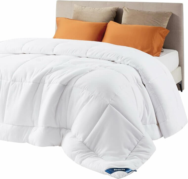 37% Off! Experience Cozy Nights With Bedsure Comforter - All Season Essential