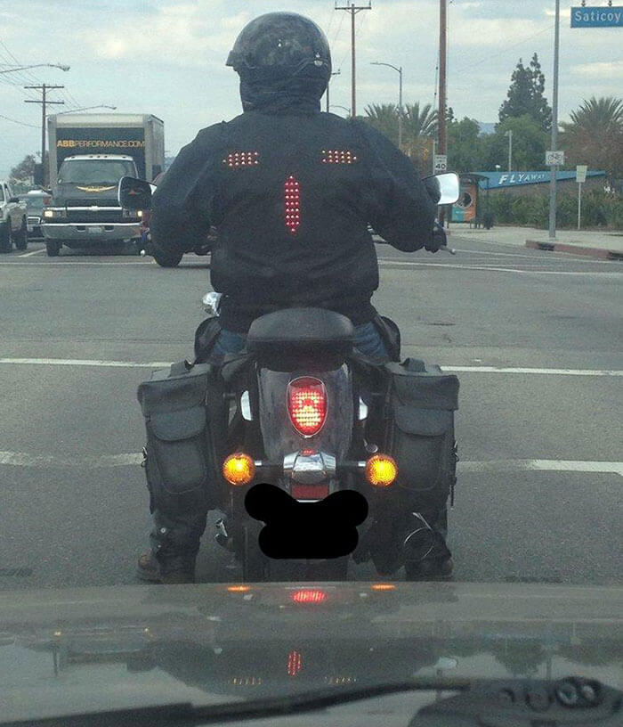 Una chaqueta con intermitentes