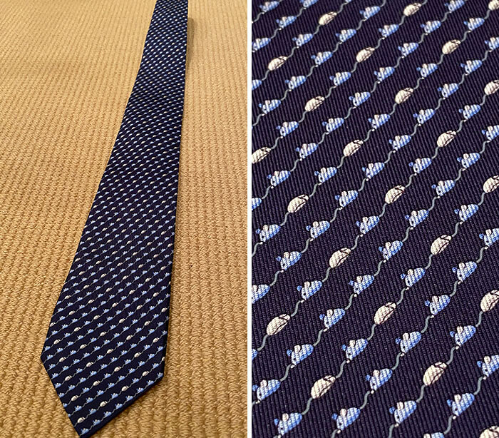 El patrón de esta corbata es un montón de ratones
