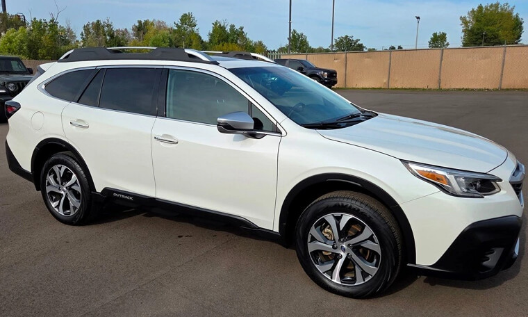 2022 Subaru Outback TOURING AWD - $21,800
