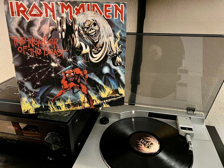 "The Number of the Beast" by Iron Maiden - Galloping Basslines and Iconic High-Pitched Vocals