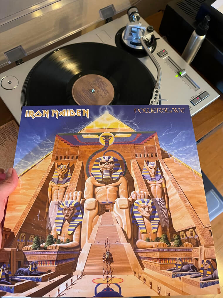 "Powerslave" by Iron Maiden - Epic Ancient Themes and Dual-Guitar Solos