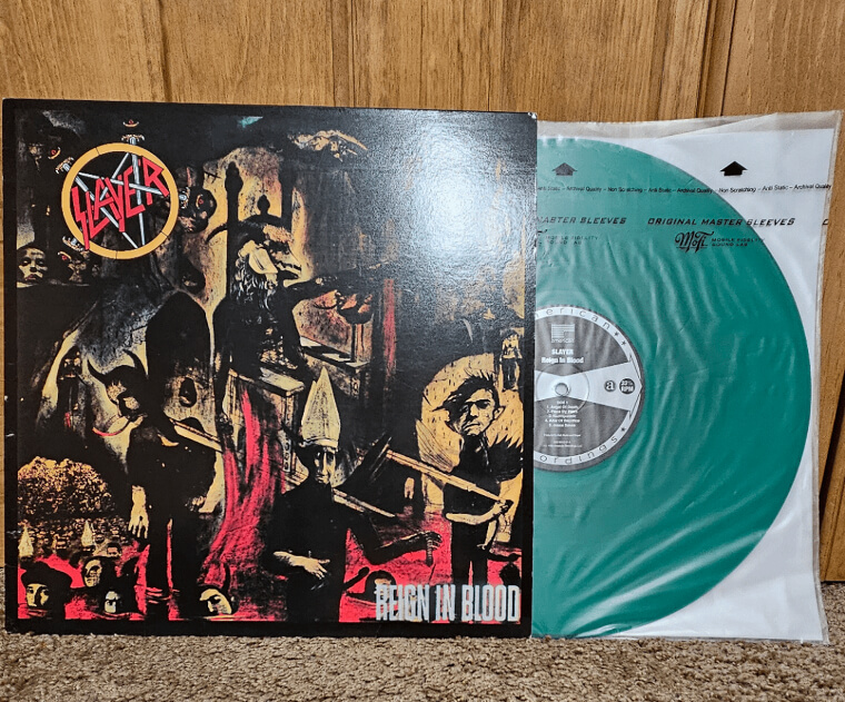 "Reign in Blood" by Slayer - High-Octane Thrash Speed and Relentless Double-Bass Drumming