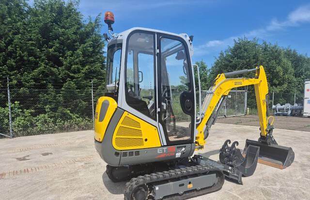 2024 Wacker Neuson ET18 Mini Excavator - €30,000 (US $35, 170)