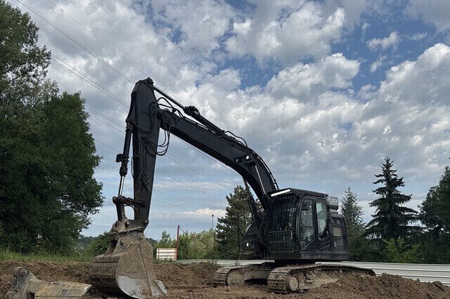 2019 Hitachi ZX225USLC-6 Tracked Excavator - €75,000 (US $87,926)