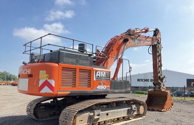 2021 Hitachi ZX490LCH-6 Tracked Excavator - £150,000 (US $202,630)