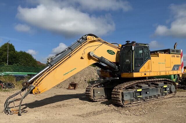 2021 LiuGong 995FDM Tracked Excavator - £475,000 (US $641,663)
