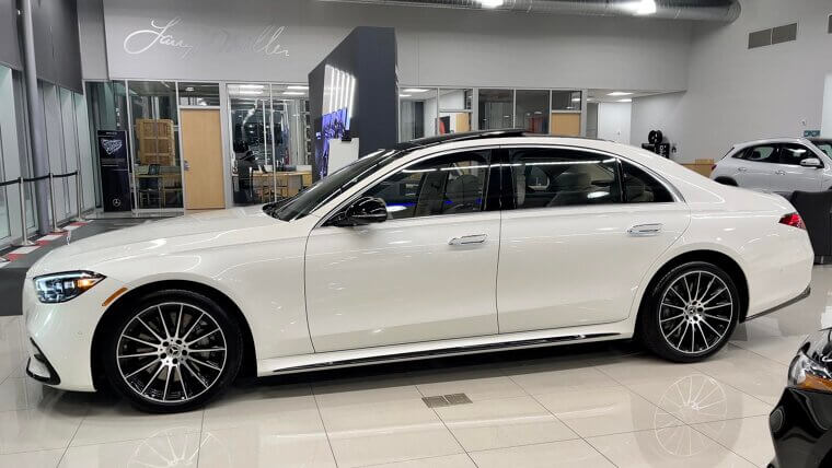Mercedes-Benz S-Class