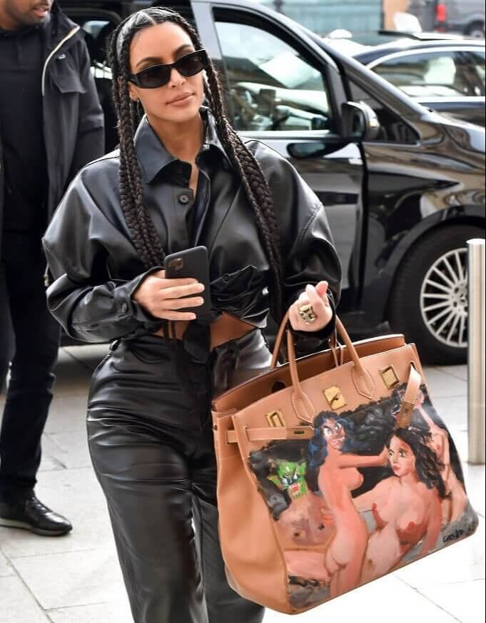 Kanye ha regalato a Kim una borsa da 40.000 dollari... Poi ci ha dipinto sopra