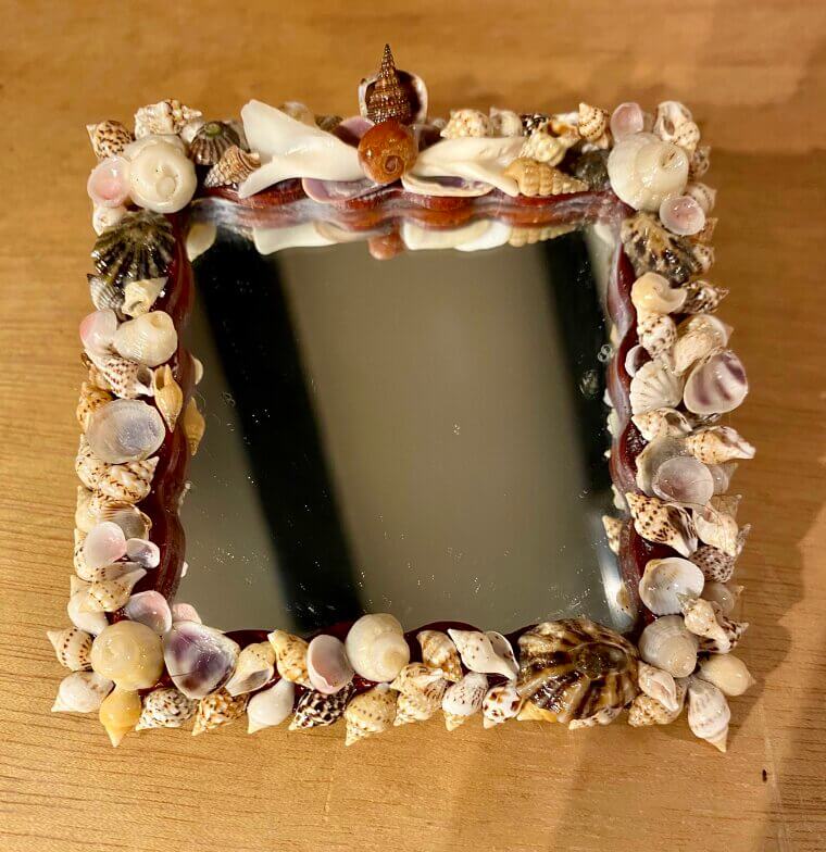 Seashell Picture Frames That Bring the Beach Home