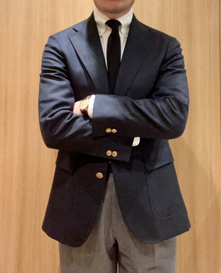 Tailored Navy Blazers That Offer Instant Authority