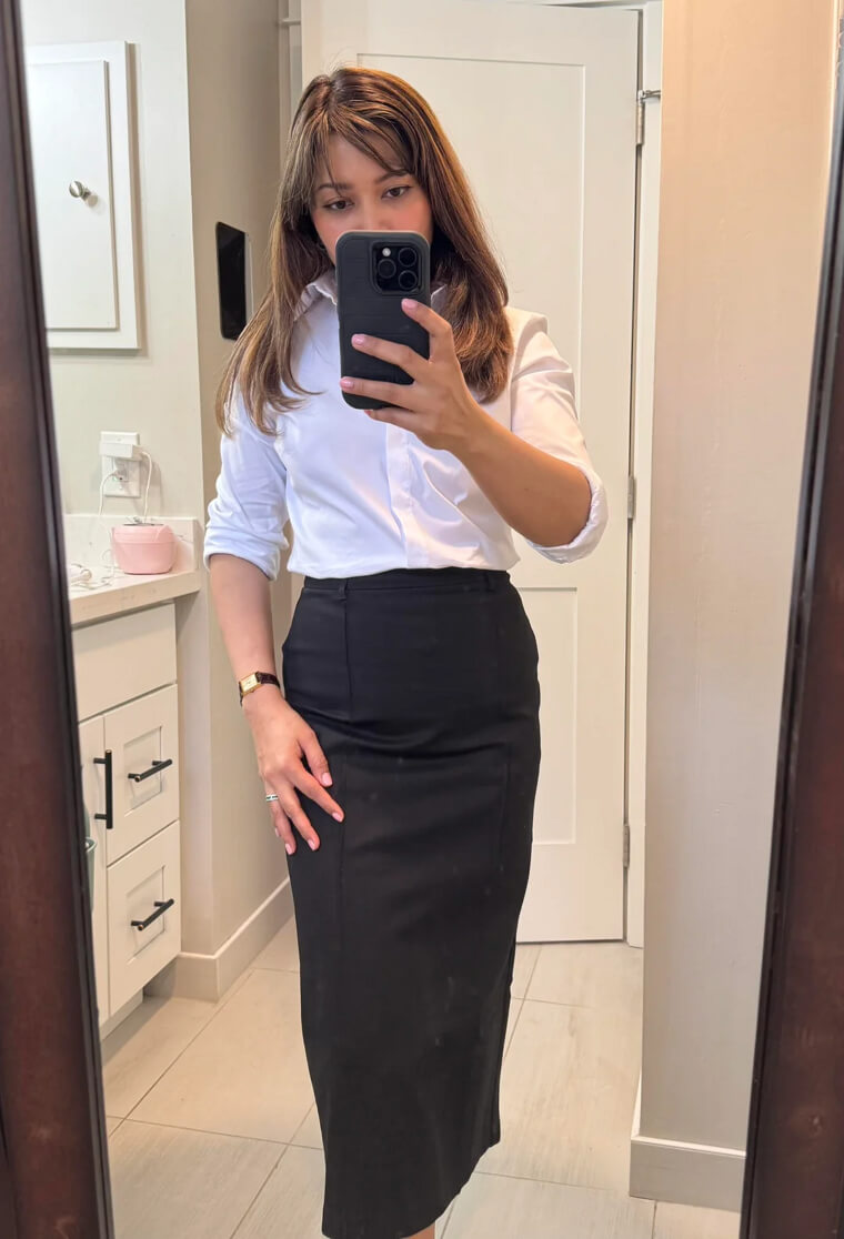 The Column-Style Midi Skirt for Effortless Grace