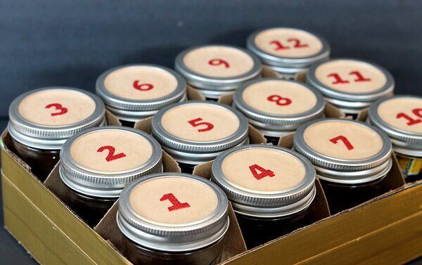 Create a Mason Jar Countdown Advent