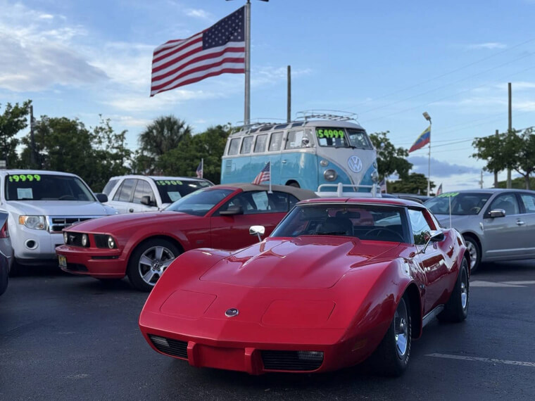 1976 Chevrolet Corvette - $8,001