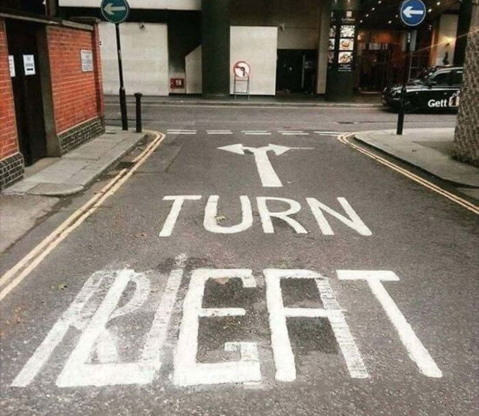 Turn Right Left