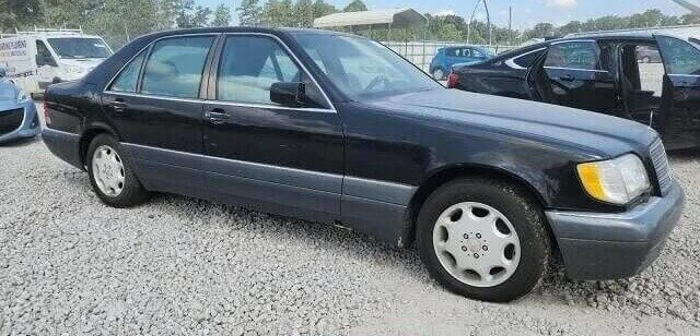 1995 Mercedes-Benz S320 - $1,200