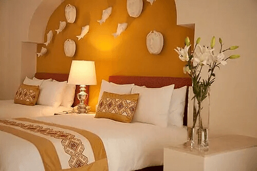 The Mystery Of The Creaseless Sheet