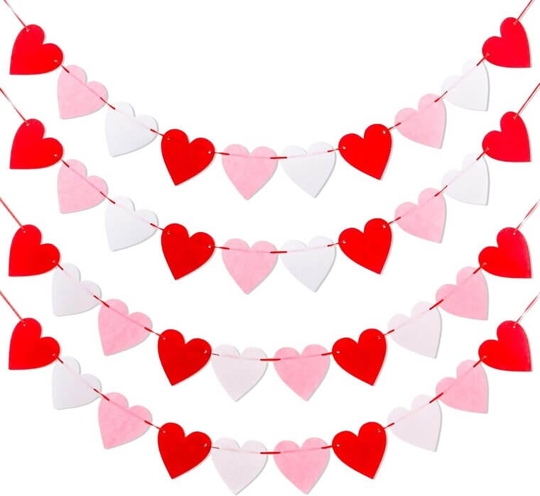 Heartfelt Valentine's Decor - Perfect for Celebrations & Memories 