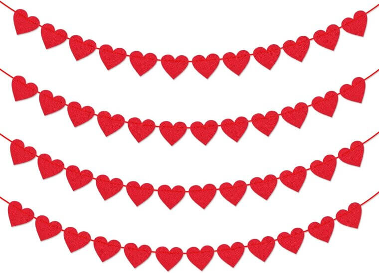 Red Heart Garland - Perfect for Romantic Celebrations! 