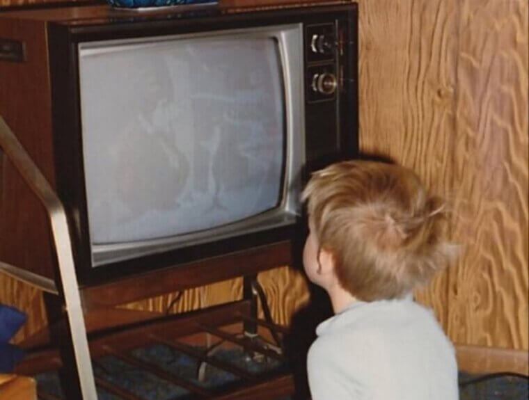 Fixing the TV by Smacking the Side of It
