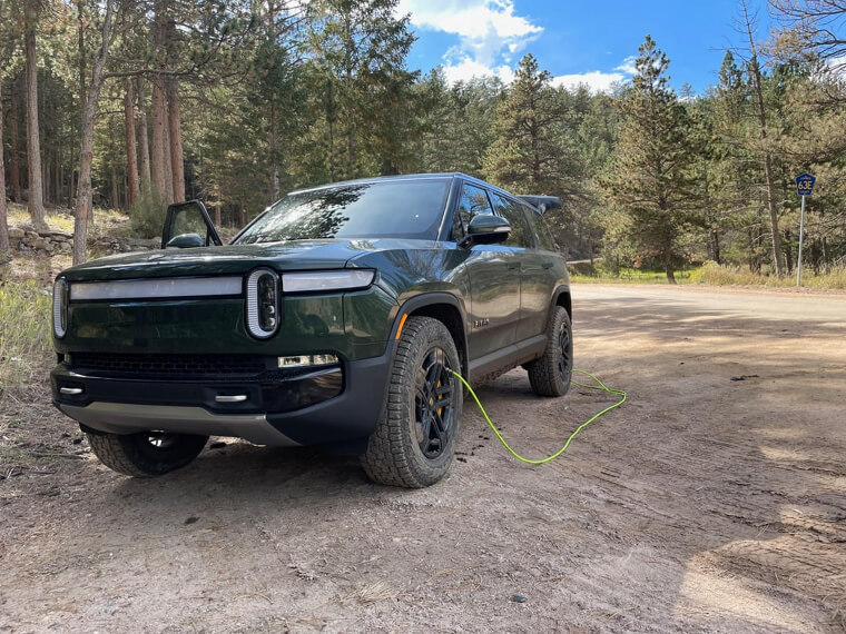 Rivian R1T / R1S