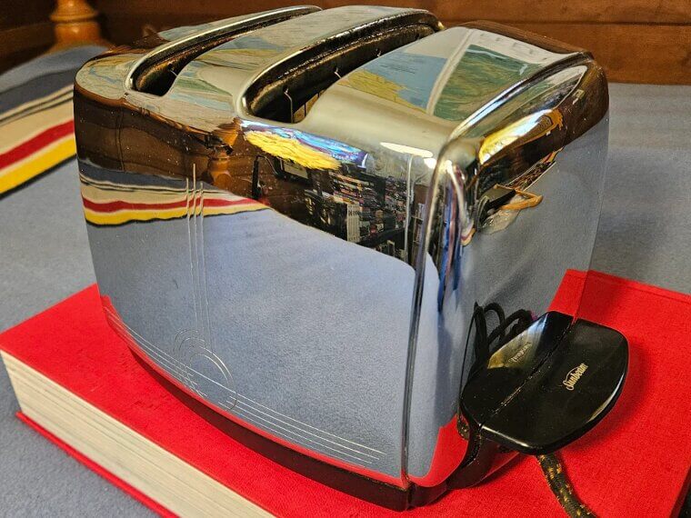 Retro Style Toaster