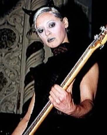 D'arcy Wretzky, Smashing Pumpkins, $10 Million