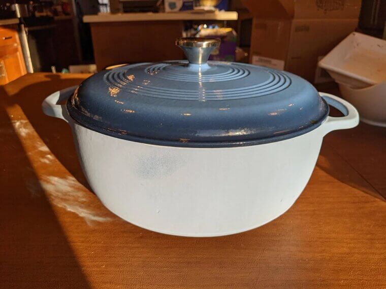 Cast Iron Dutch Oven