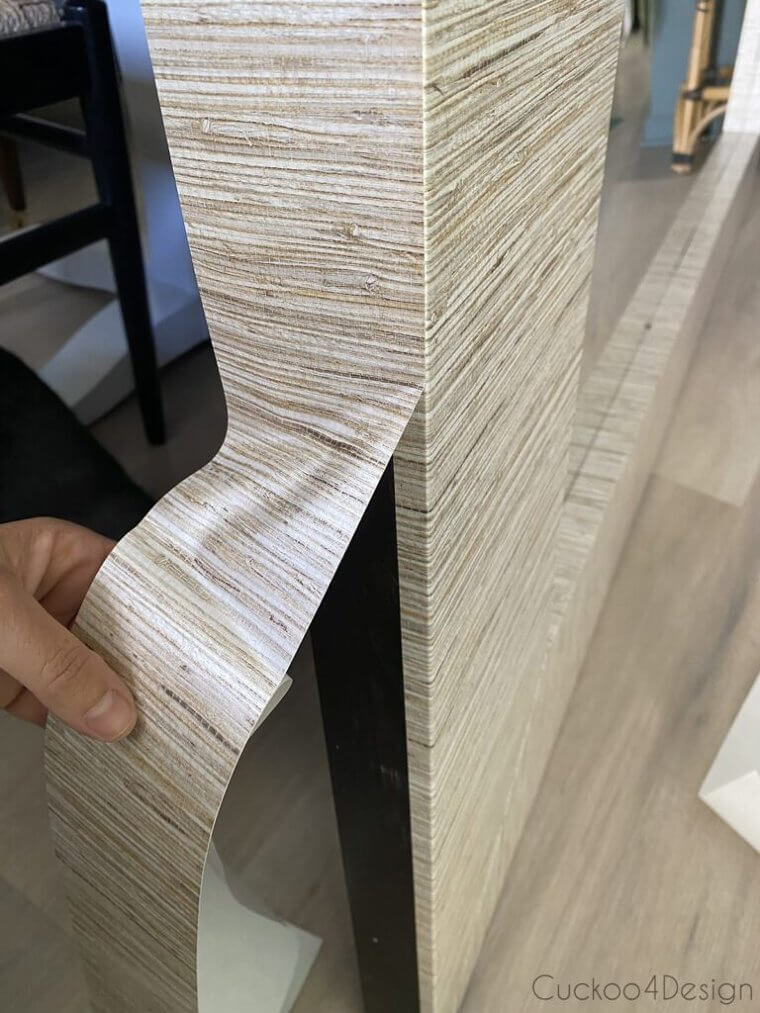 Rendete Irriconoscibile Un Armadio IKEA Grazie Alla Carta Da Parati